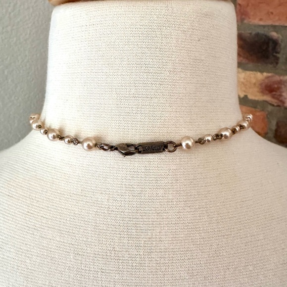 Classic Hardware Revolver Pearl Necklace - Picture 4 of 5